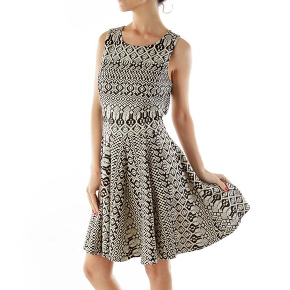 Cynthia Rowley Dresses & Skirts - Cynthia Rowley Black Cream Embroidered A-Line Work Dress
